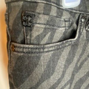 Bandolino Zebra Print Jeans Black and Grey Size 10